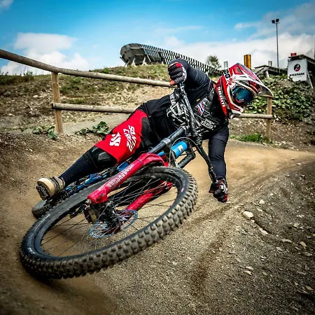 Queens Castle Daire Winterberg